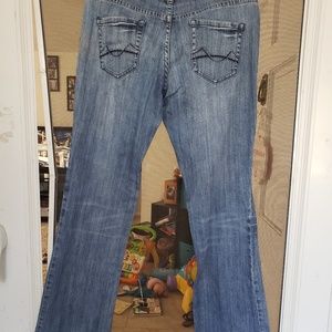 Mossmo supply jeans